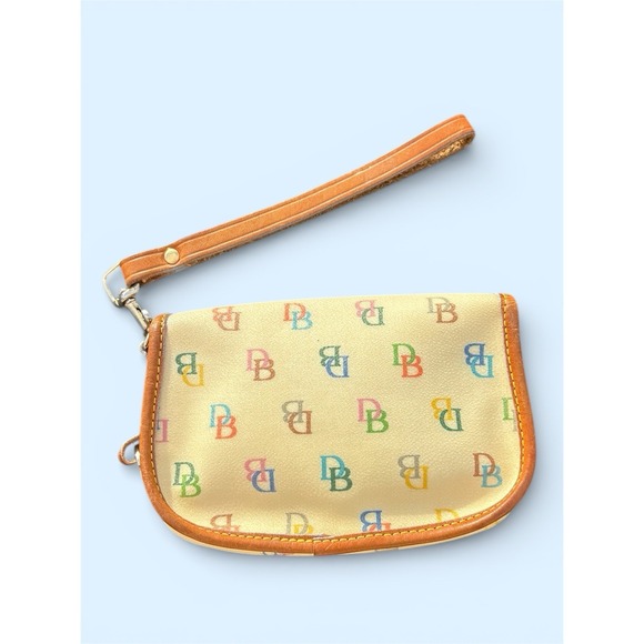 Dooney And Bourke Y2K Vintage Monogram Wristlet Yellow Snap Close Heart Charm - Picture 3 of 6